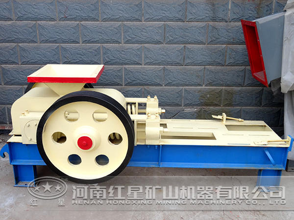 對(duì)輥式破碎機(jī) 對(duì)輥式破碎機(jī)