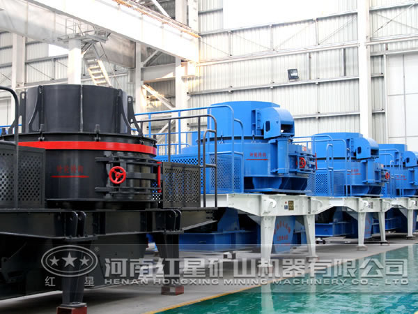 沖擊式破碎機運轉(zhuǎn)注意事項