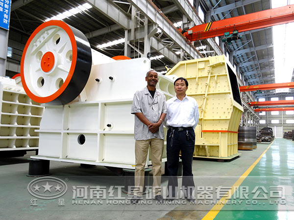 青石顎式破碎機(jī)廠家 青石顎式破碎機(jī)廠家