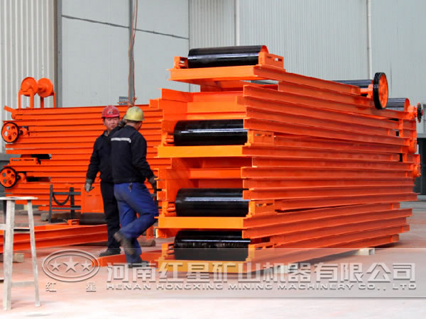 帶式輸送機 帶式輸送機