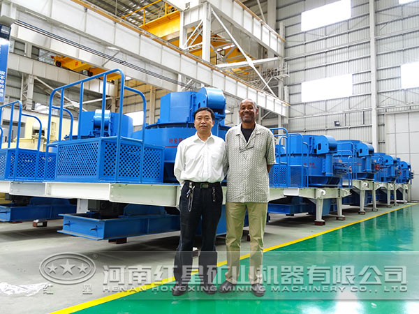 制砂機生產(chǎn)車間 制砂機生產(chǎn)車間