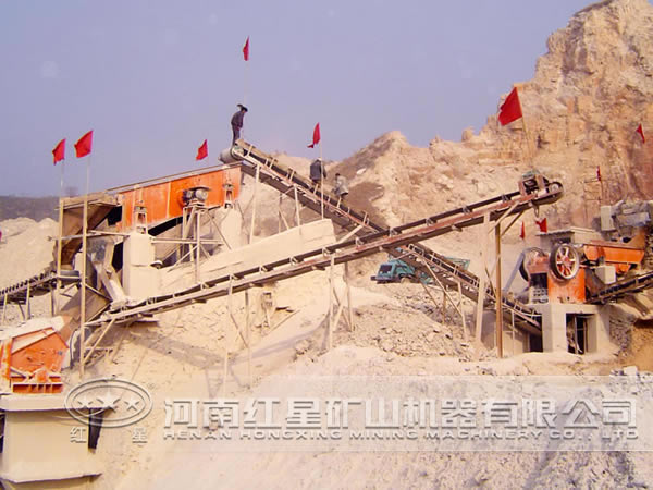 石料生產(chǎn)線(xiàn)現(xiàn)場(chǎng)