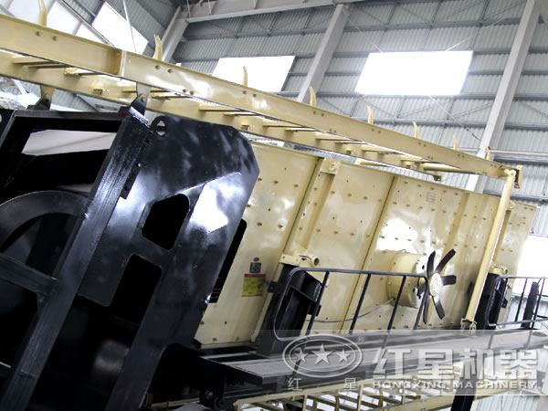 新型移動式破碎機優(yōu)勢 新型移動式破碎機優(yōu)勢