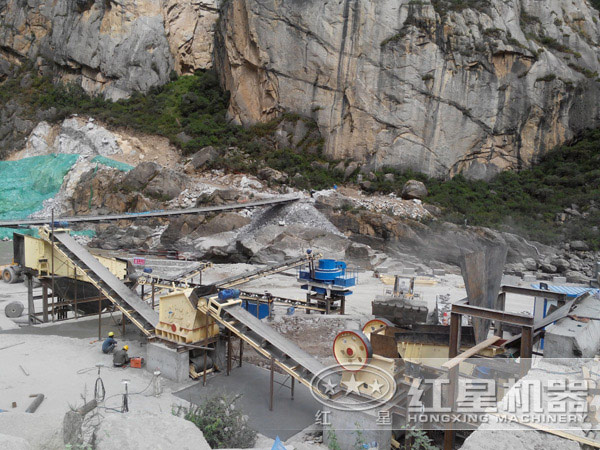 VSI制砂機(jī)生產(chǎn)現(xiàn)場 VSI制砂機(jī)生產(chǎn)現(xiàn)場