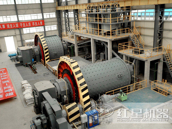 球磨機作業(yè)現(xiàn)場圖 球磨機作業(yè)現(xiàn)場圖