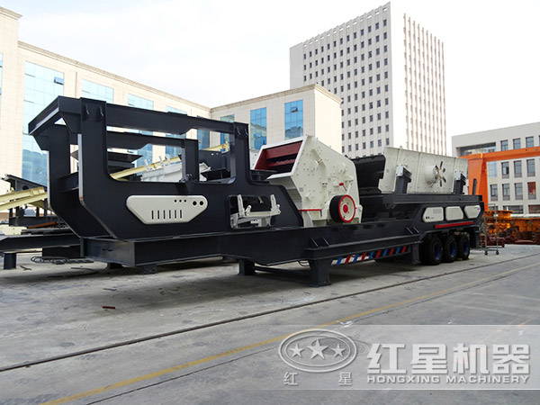 新品移動(dòng)反擊式破碎站 新品移動(dòng)反擊式破碎站