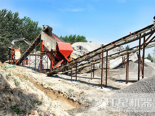 沖擊式制砂機(jī)作業(yè)現(xiàn)場(chǎng) 沖擊式制砂機(jī)作業(yè)現(xiàn)場(chǎng)