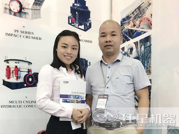 展會客戶咨詢現(xiàn)場 展會客戶咨詢現(xiàn)場