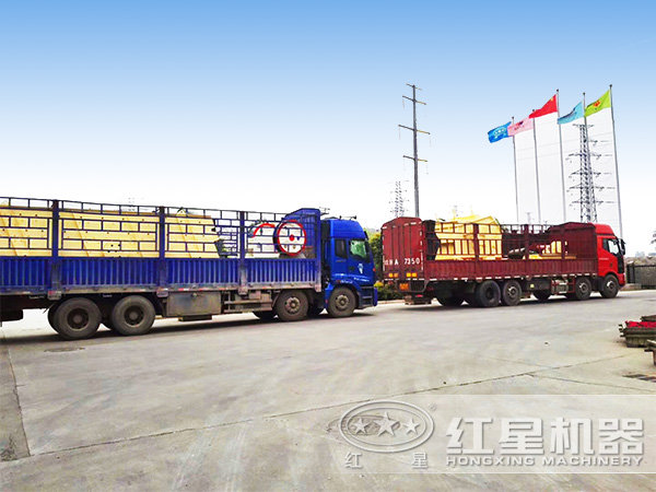 40t/h新型環(huán)保制砂生產(chǎn)線發(fā)貨現(xiàn)場(chǎng) 40t/h新型環(huán)保制砂生產(chǎn)線發(fā)貨現(xiàn)場(chǎng)