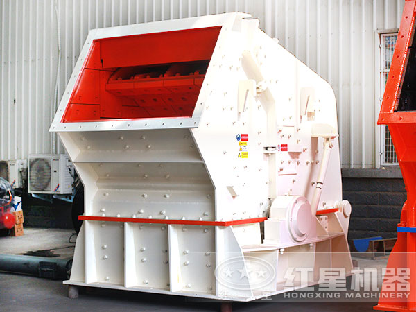 300tph反擊式石料破碎機(jī) 300tph反擊式石料破碎機(jī)