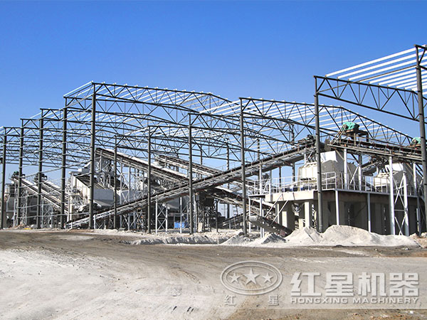 300tph反擊式石料破碎機(jī)生產(chǎn)現(xiàn)場(chǎng) 300tph反擊式石料破碎機(jī)生產(chǎn)現(xiàn)場(chǎng)