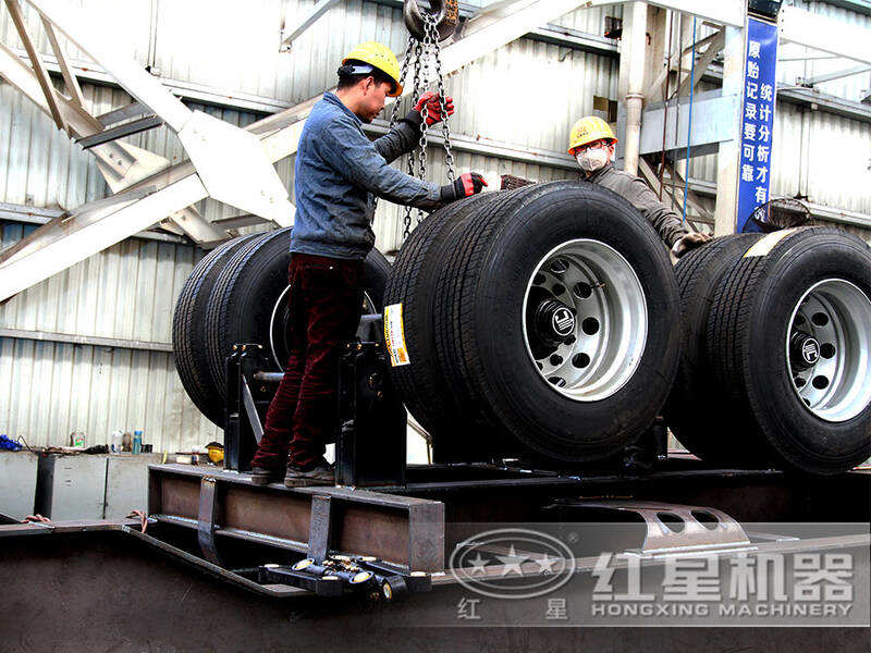 移動(dòng)碎石機(jī)生產(chǎn)車間