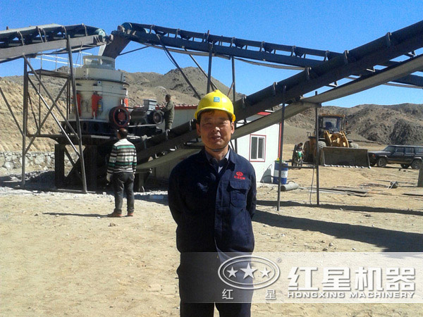 200tph石料圓錐破碎機生產(chǎn)現(xiàn)場 200tph石料圓錐破碎機生產(chǎn)現(xiàn)場