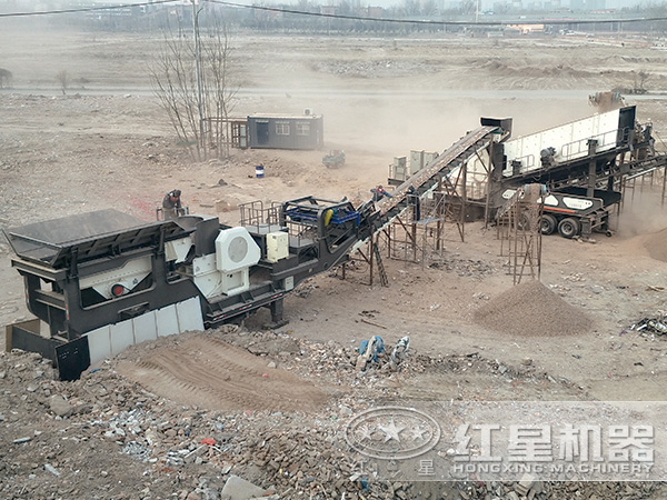 移動破碎設備客戶現(xiàn)場 移動破碎設備客戶現(xiàn)場