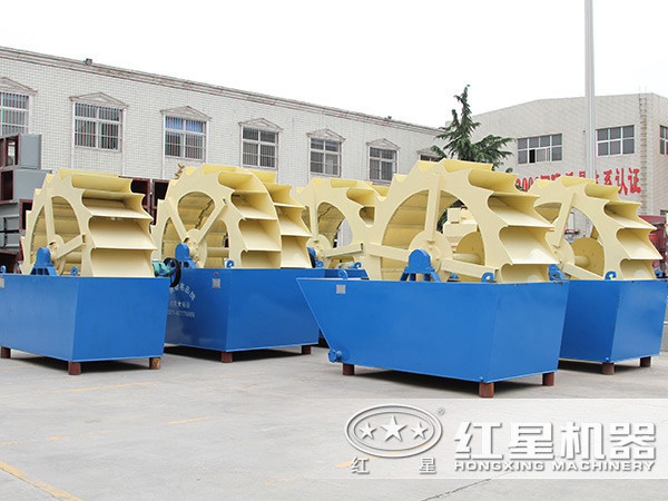 紅星廠區(qū)內整齊擺放的水洗砂設備