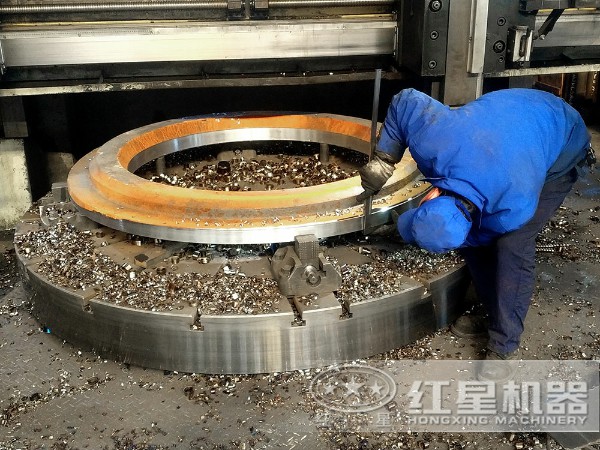 技術(shù)人員對(duì)于設(shè)備配件進(jìn)行嚴(yán)格把控 技術(shù)人員對(duì)于設(shè)備配件進(jìn)行嚴(yán)格把控