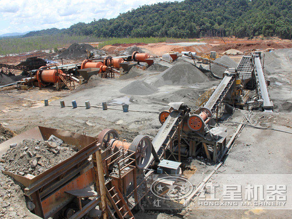 棒磨式細(xì)沙機(jī)作業(yè)現(xiàn)場(chǎng) 棒磨式細(xì)沙機(jī)作業(yè)現(xiàn)場(chǎng)