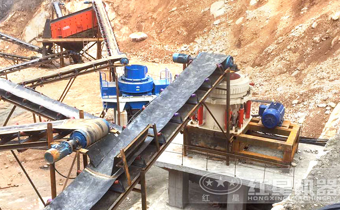 砂石生產(chǎn)線作業(yè)現(xiàn)場(chǎng)