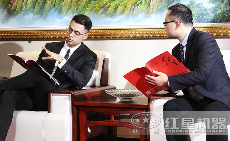 客戶來廠參觀、了解設(shè)備