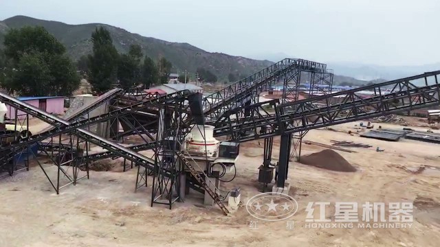 制砂現(xiàn)場(chǎng) 制砂現(xiàn)場(chǎng)