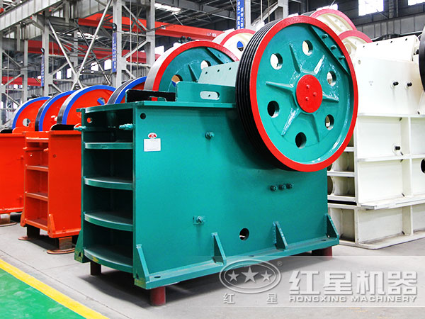 石灰石顎式破碎機(jī) 石灰石顎式破碎機(jī)