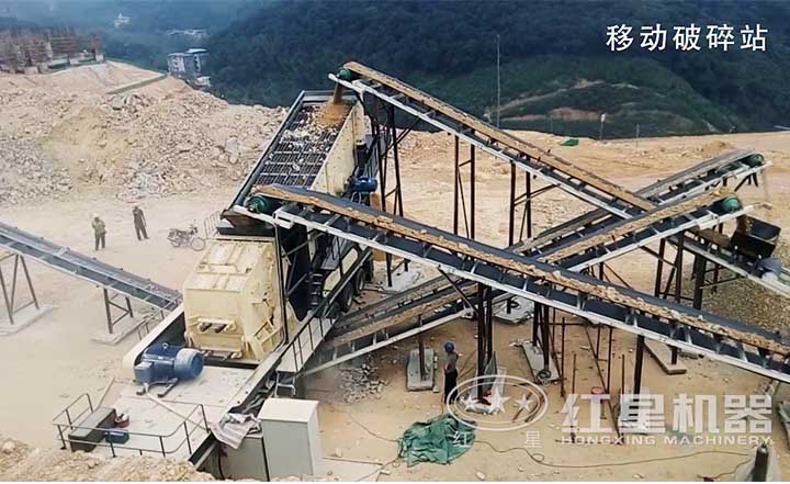 配反擊破的石子流動粉碎機(jī)客戶現(xiàn)場 配反擊破的石子流動粉碎機(jī)客戶現(xiàn)場