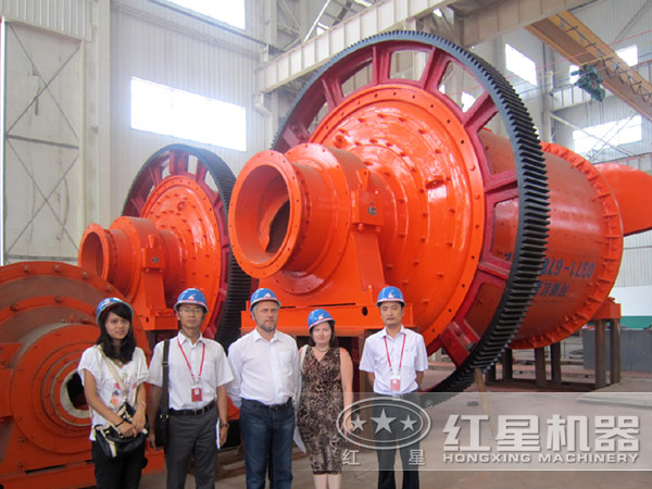 來(lái)廠參觀選購(gòu)的用戶 來(lái)廠參觀選購(gòu)的用戶