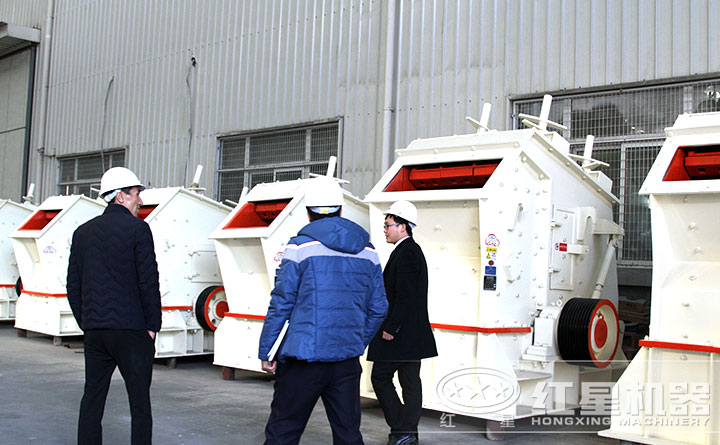 來(lái)廠參觀、考察設(shè)備的用戶