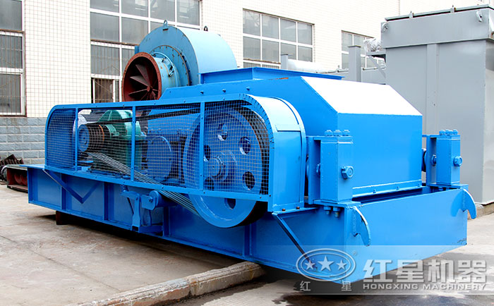 對(duì)輥式粉砂機(jī) 對(duì)輥式粉砂機(jī)