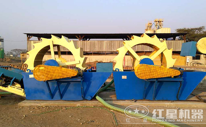 紅星技工現(xiàn)場(chǎng)指導(dǎo)設(shè)備安裝、調(diào)試