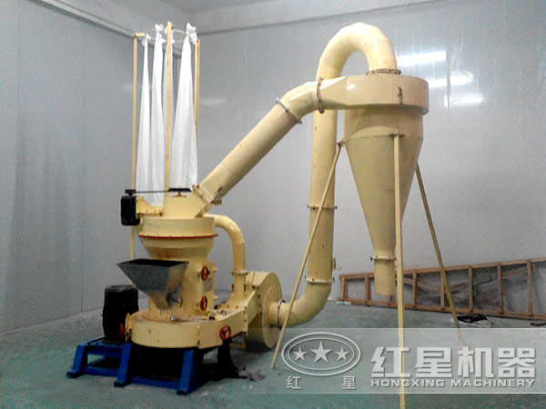 室內(nèi)小型磨粉現(xiàn)場(chǎng) 室內(nèi)小型磨粉現(xiàn)場(chǎng)