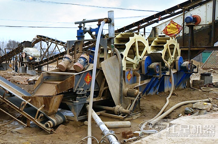 制砂、洗沙作業(yè)現(xiàn)場(chǎng)