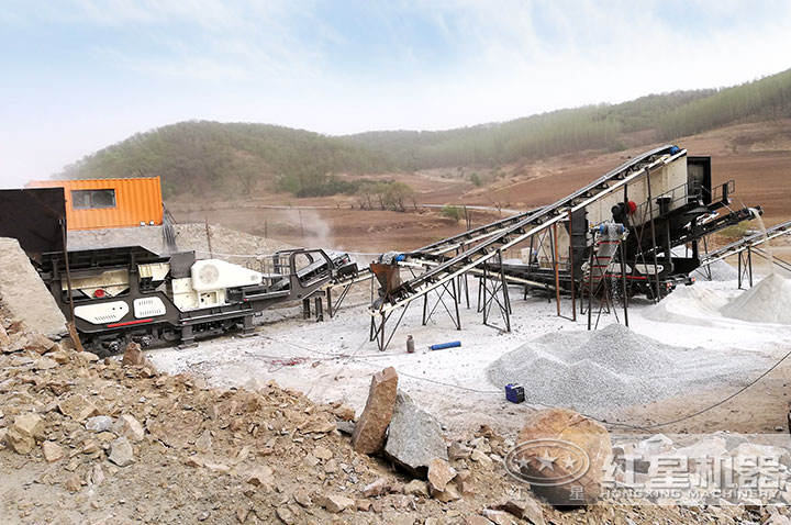 移動(dòng)破碎制砂機(jī)投產(chǎn)在平頂山用戶現(xiàn)場 移動(dòng)破碎制砂機(jī)投產(chǎn)在平頂山用戶現(xiàn)場