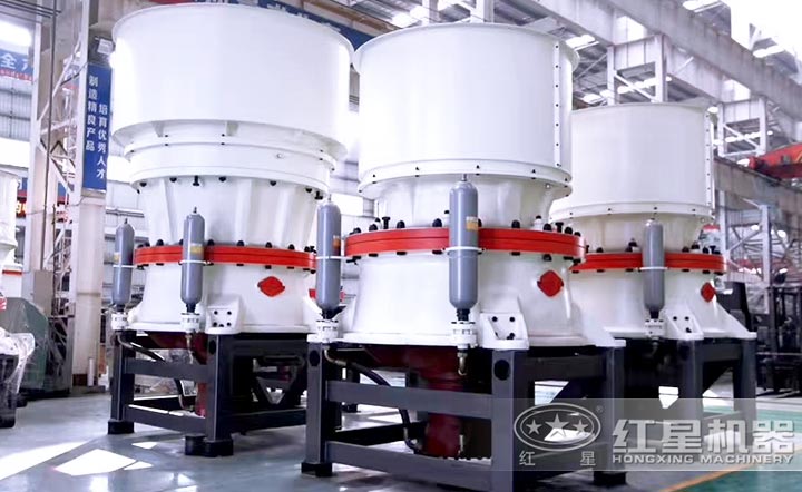 圓錐式破碎機更適合產(chǎn)量需求大的客戶作為中細碎設(shè)備