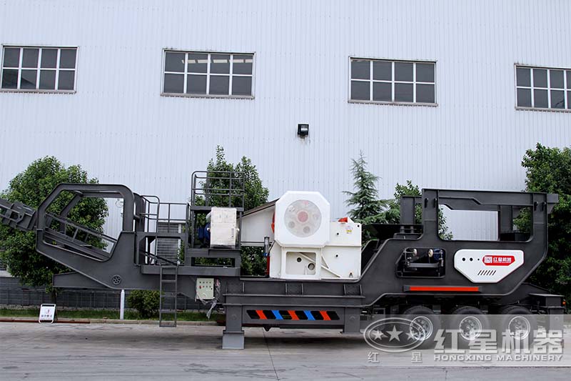 移動(dòng)破煤機(jī)設(shè)備實(shí)拍 移動(dòng)破煤機(jī)設(shè)備實(shí)拍