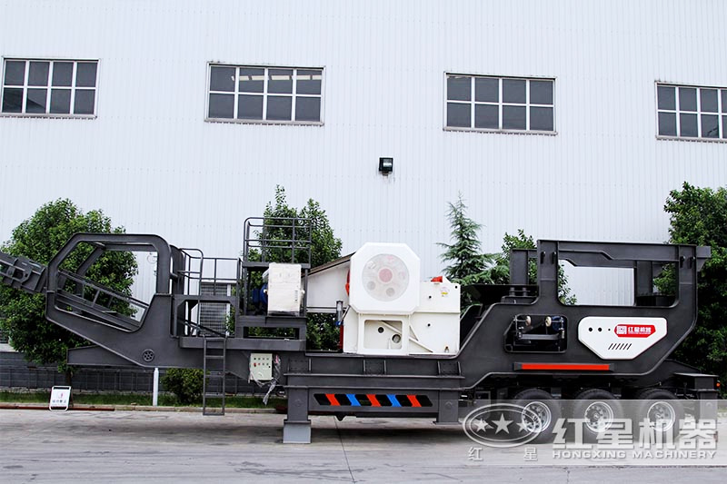 移動顎式粉碎機設備實拍 移動顎式粉碎機設備實拍