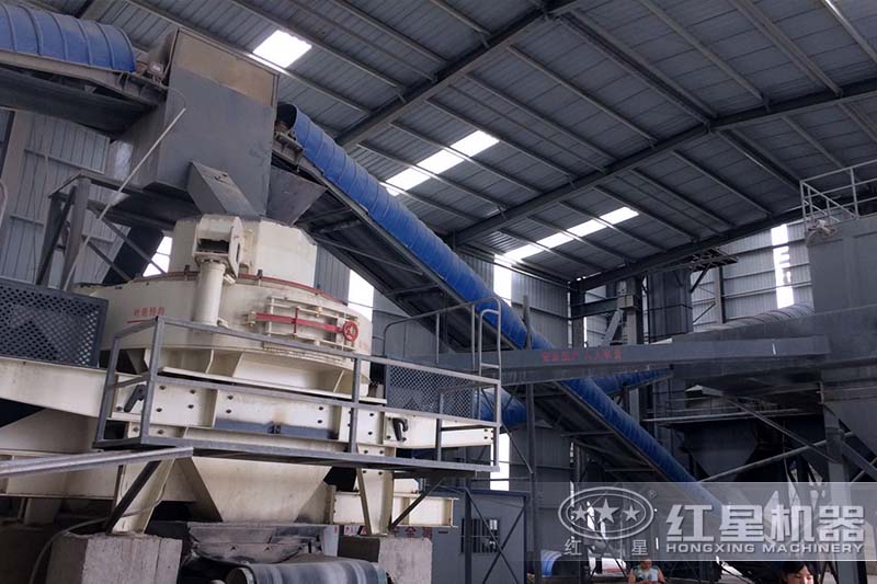 時(shí)產(chǎn)100噸左右的石子整形機(jī)客戶現(xiàn)場