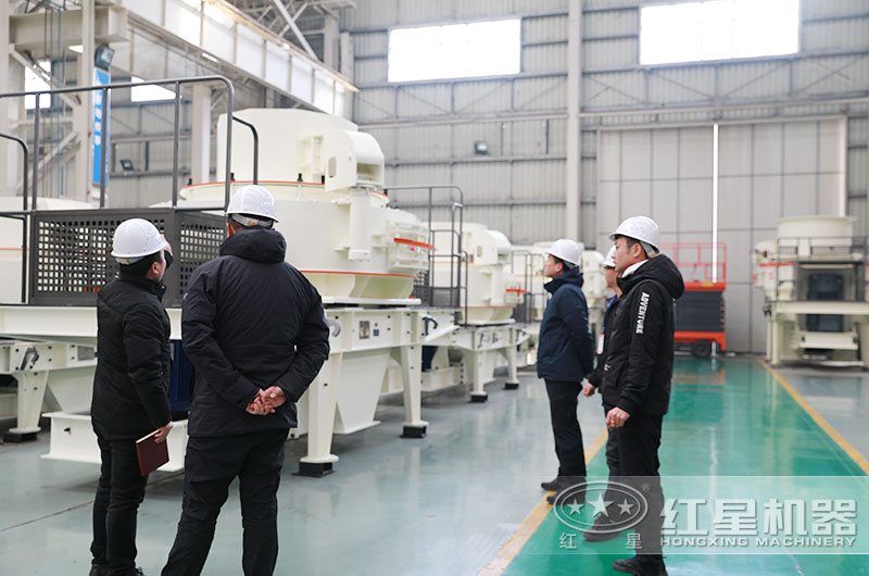 客戶來(lái)廠考察制砂生產(chǎn)線設(shè)備 客戶來(lái)廠考察制砂生產(chǎn)線設(shè)備