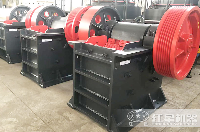 粗碎鄂破機(jī) 粗碎鄂破機(jī)